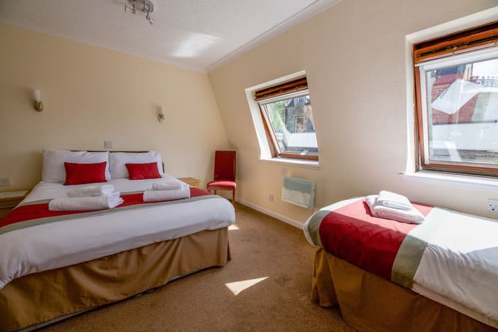 Oyo Loch Ness Drumnadrochit Hotel