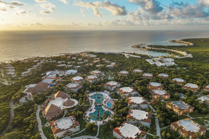 Bahia Principe Escape Tequila