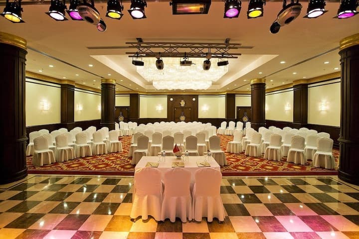 Latanya Palm and Spa Hotel