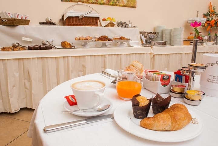 Le Cheminee Business Hotel