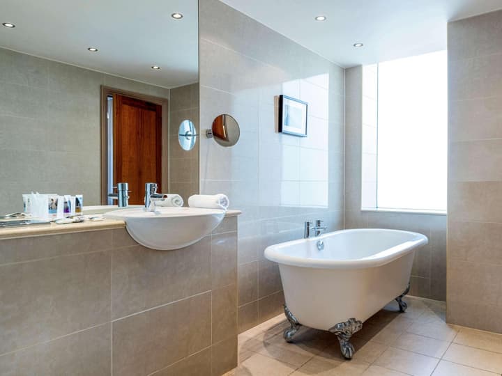 Mercure Bristol Holland House