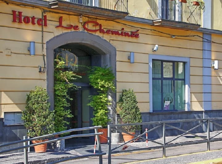 Le Cheminee Business Hotel