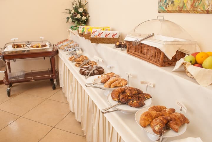 Le Cheminee Business Hotel