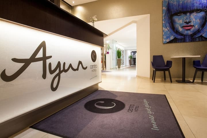 CENTRO HOTEL AYUN