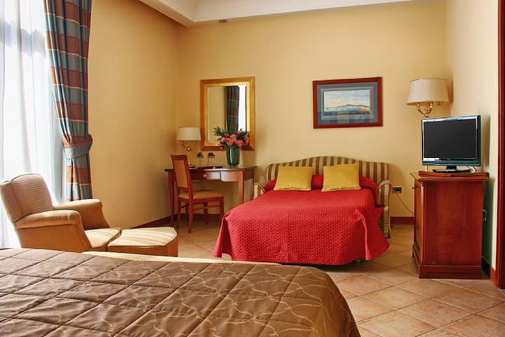 Le Cheminee Business Hotel