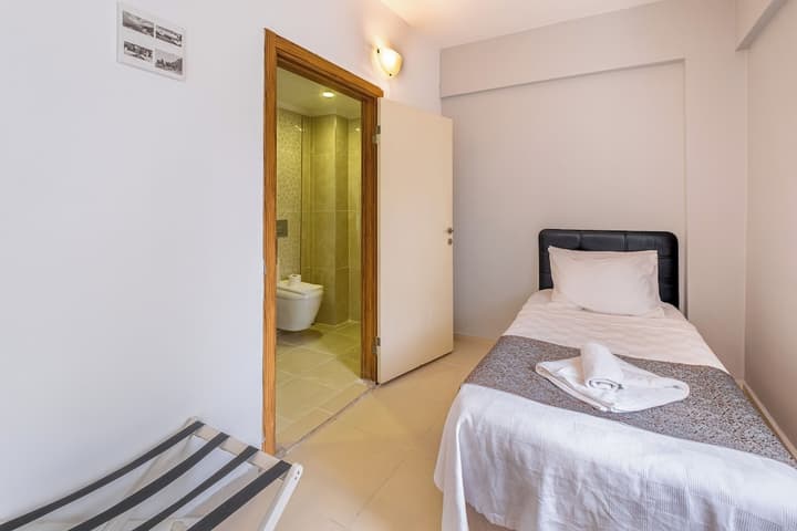 Himm Hotel