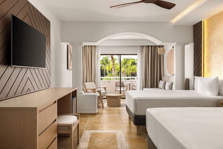 Bahia Principe Escape Tequila