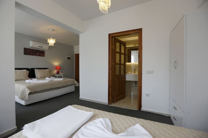 Himm Hotel
