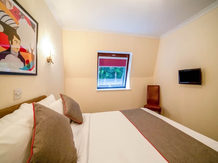 Oyo Loch Ness Drumnadrochit Hotel