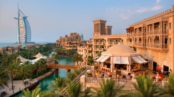 Holiday Inn Dubai Al Barsha