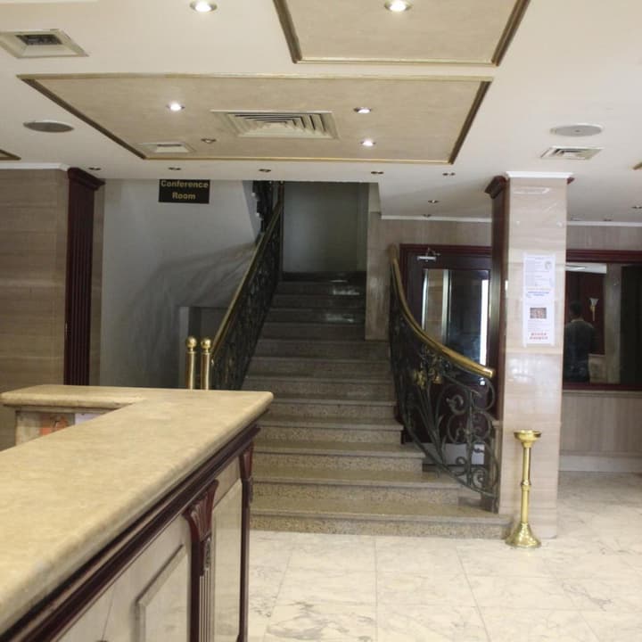 Emilio Hotel Luxor