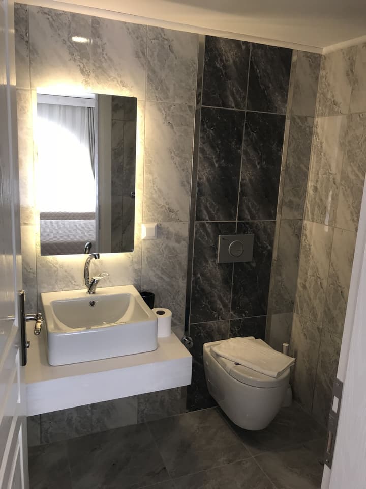 Himm Hotel