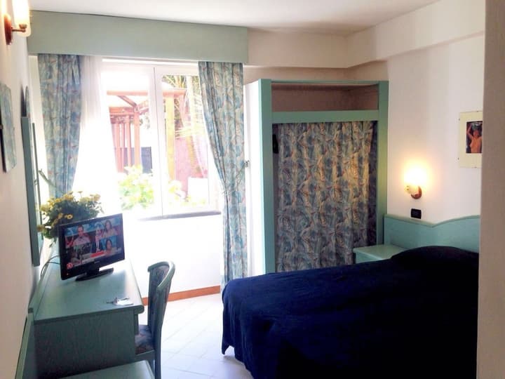 Hotel Antares