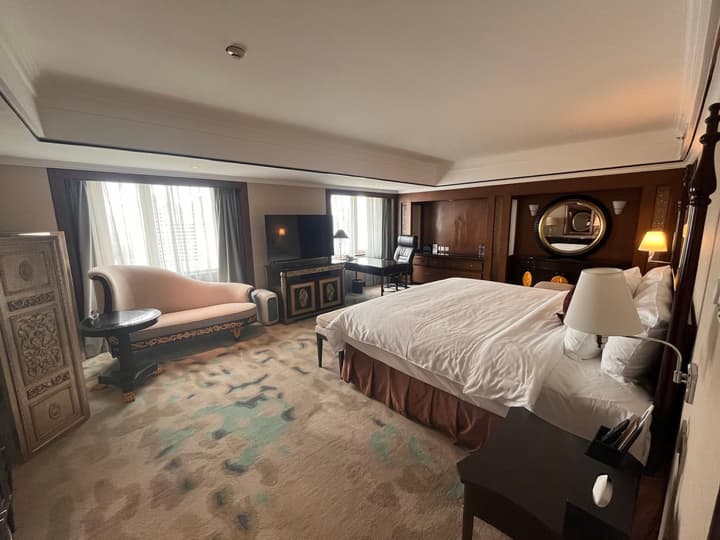 V Continent Parkview Wuzhou