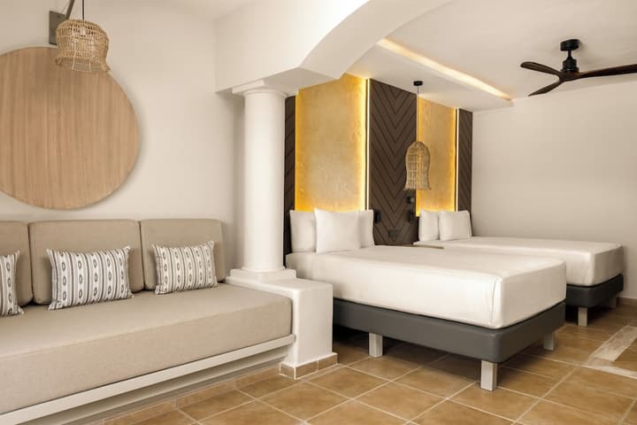 Bahia Principe Escape Tequila