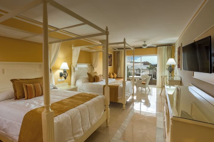 Bahia Principe Escape Bouganville - Adults Only