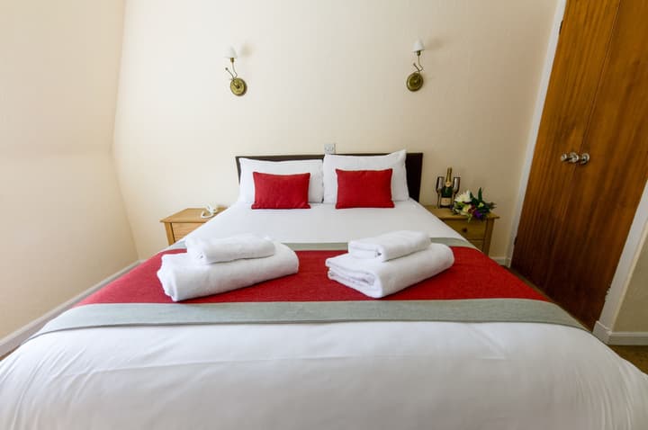 Oyo Loch Ness Drumnadrochit Hotel