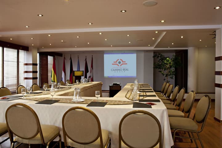Camino Real Aparthotel & Spa
