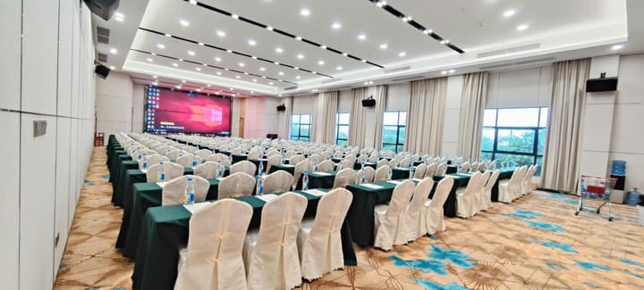 Vienna International Hotel (Guangzhou Shijing)