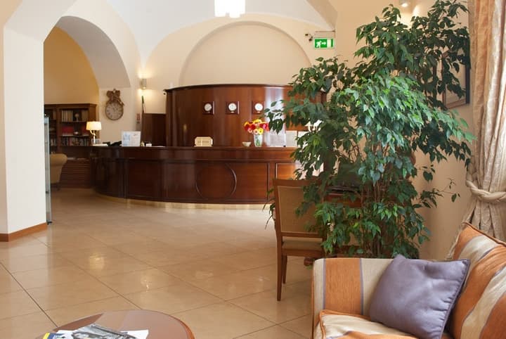 Le Cheminee Business Hotel