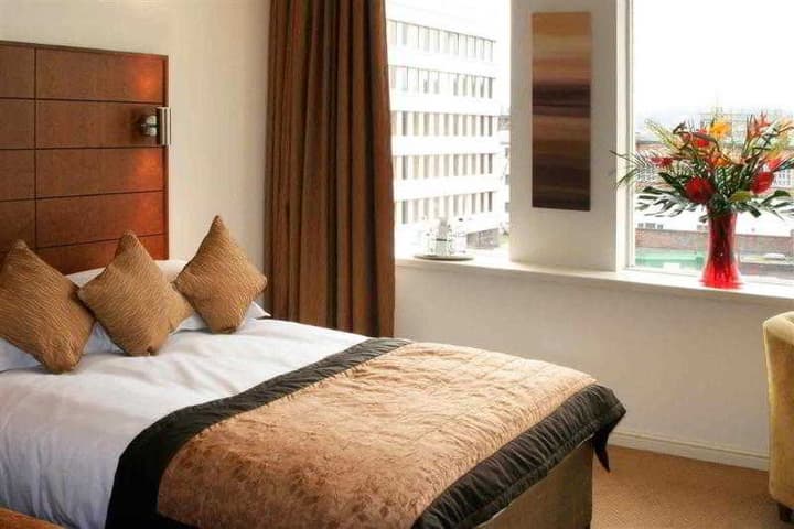 Mercure Bristol Holland House
