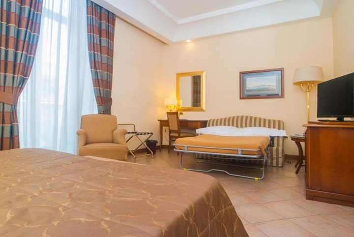Le Cheminee Business Hotel