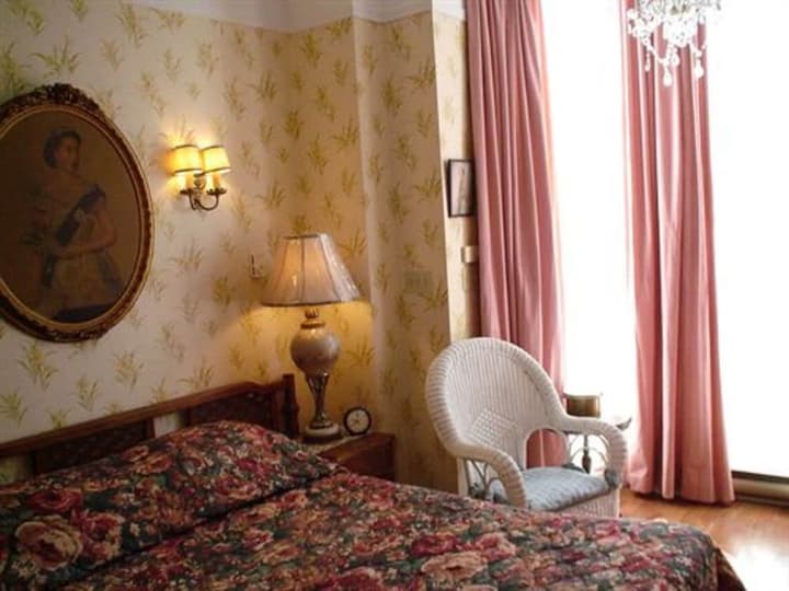 Pimblett's Downtown Toronto B&B