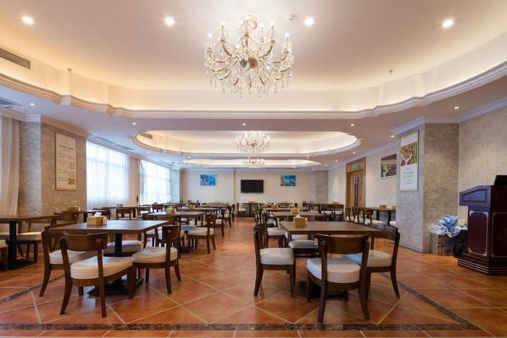 Vienna International Hotel (Guangzhou Shijing)