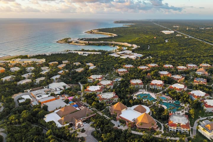 Bahia Principe Escape Tequila