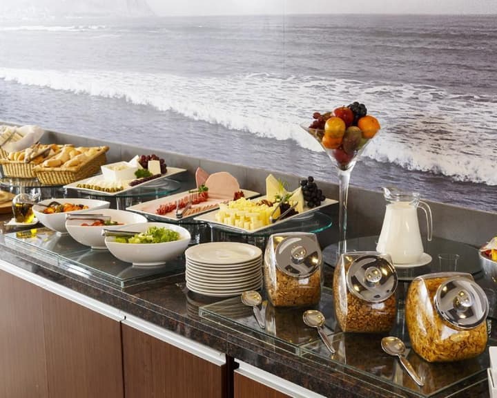 Crowne Plaza Hotels & Resorts
