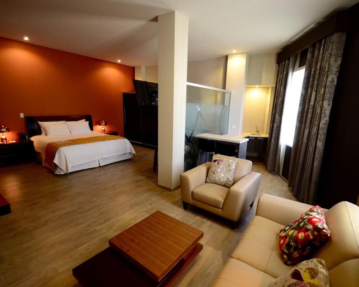 Hotel Camino Plaza
