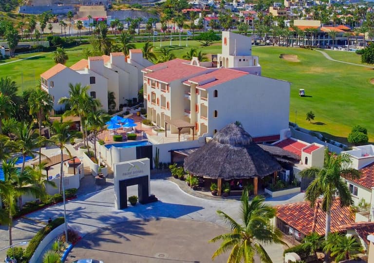 Park Royal Homestay Los Cabos