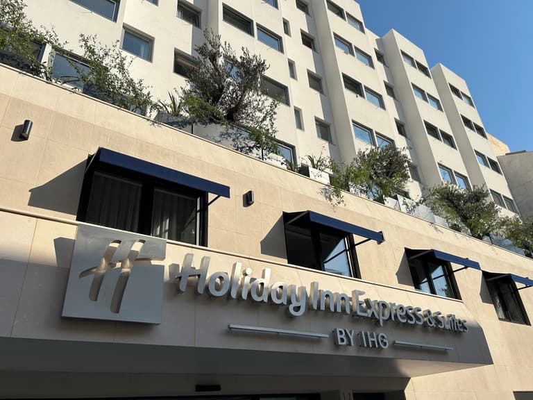 Holiday Inn Express and Suites Lisbon Principe Real by IHG
