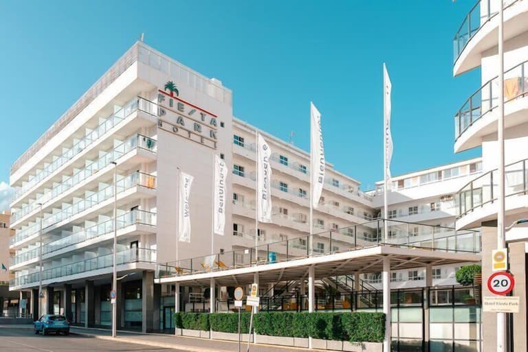 Port Fiesta Park Hotel