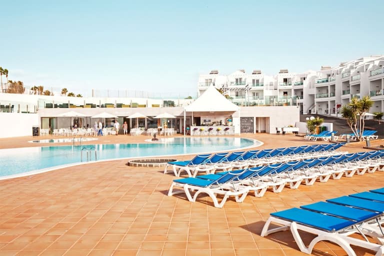 Hotel Plaza Palmeras