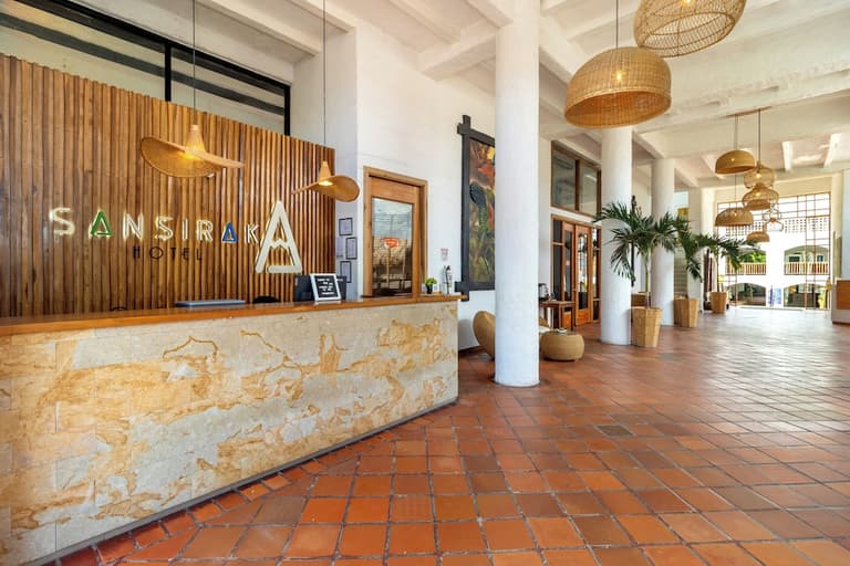 Sansiraka Suites