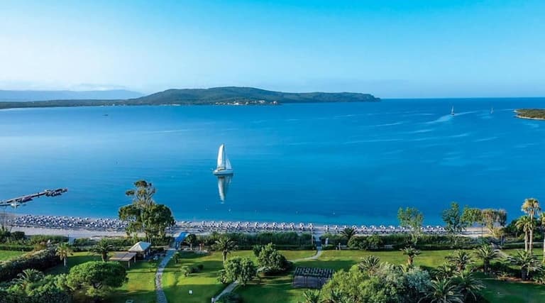 Hotel Baia Di Conte