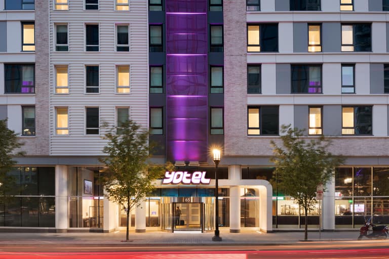 YOTEL Boston, Select by Hilton
