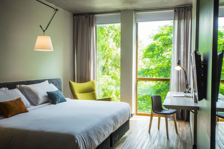 Five Hotel & Residences