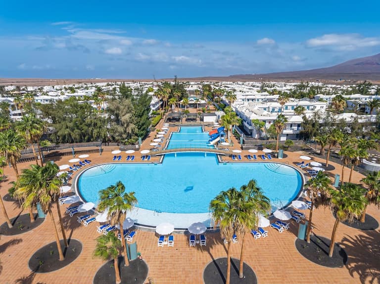 THB Tropical Island Aparthotel