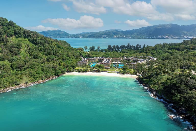 Phuket Marriott Resort & Spa, Merlin Beach