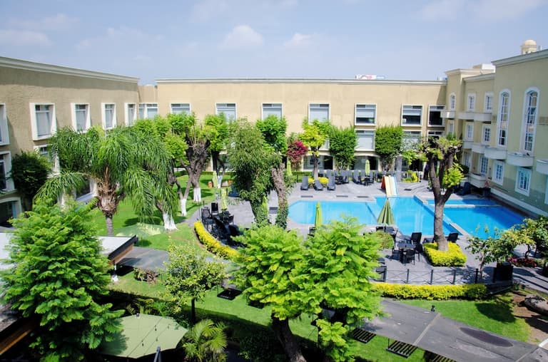 Plaza Camelinas Hotel