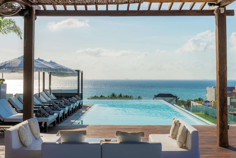 The Fives Downtown Hotel - Curio Collection by Hilton