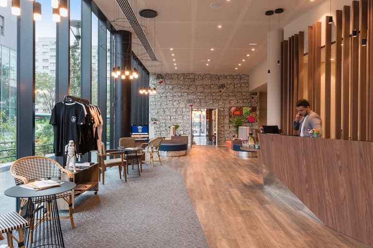 The Originals Boutique, Hôtel Maison Montmartre Paris Les Puces