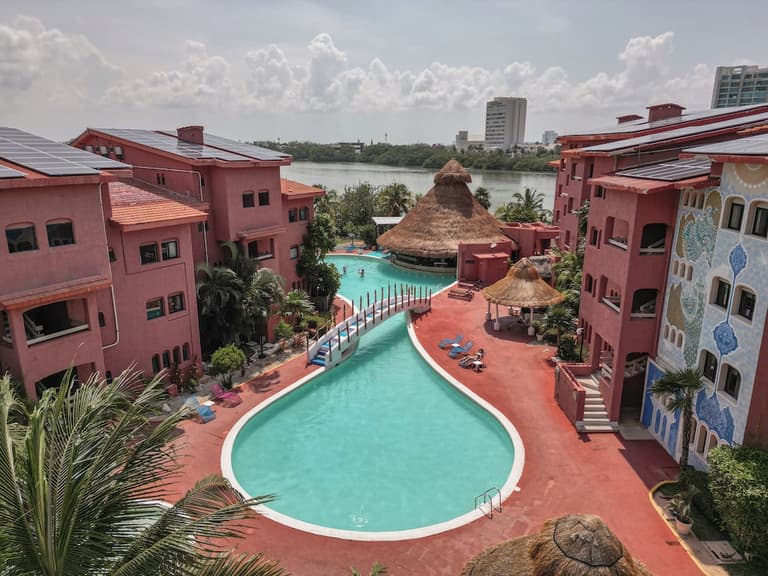 Nílu Cancun Zona Hotelera by Selina