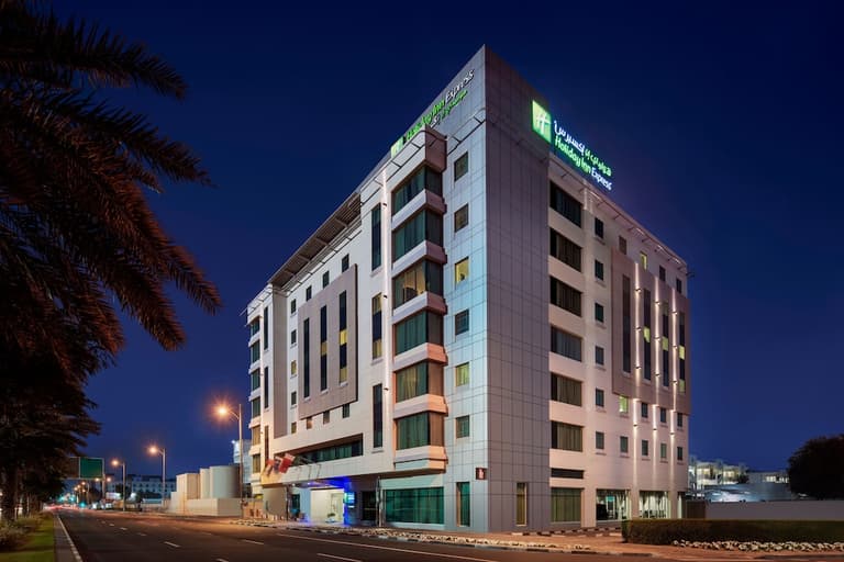Holiday Inn Express Dubai Jumeirah by IHG