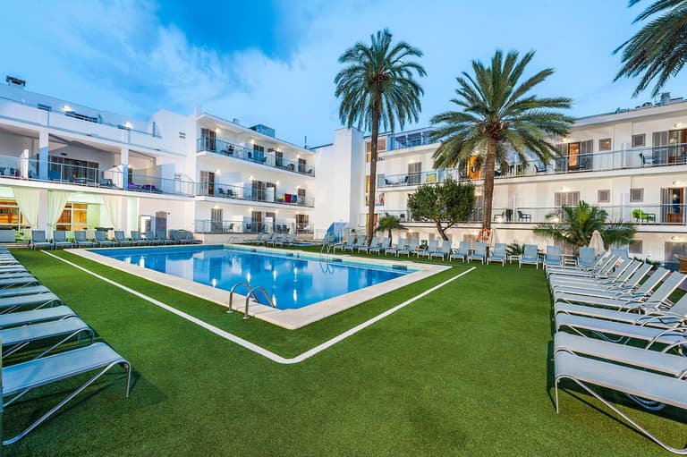 Eix Alcudia Hotel - Adults Only