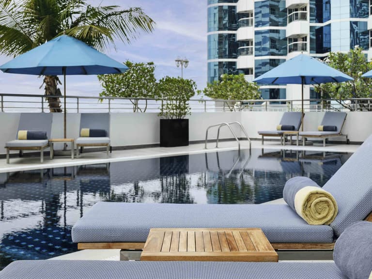 Mövenpick Hotel Jumeirah Lakes Towers