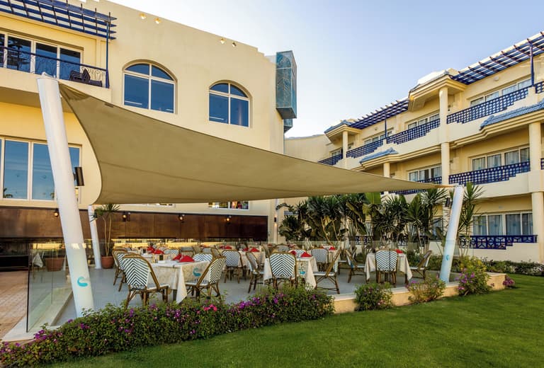 Grand Oasis Resort