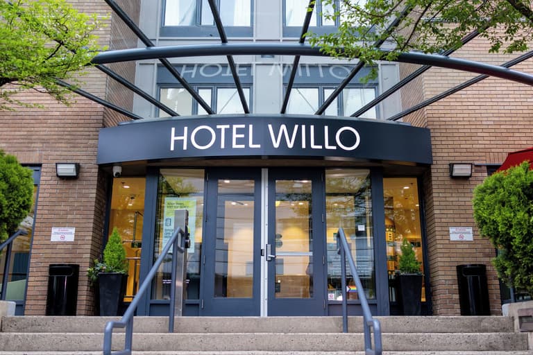 Hotel Willo (formerly YWCA Hotel Vancouver)